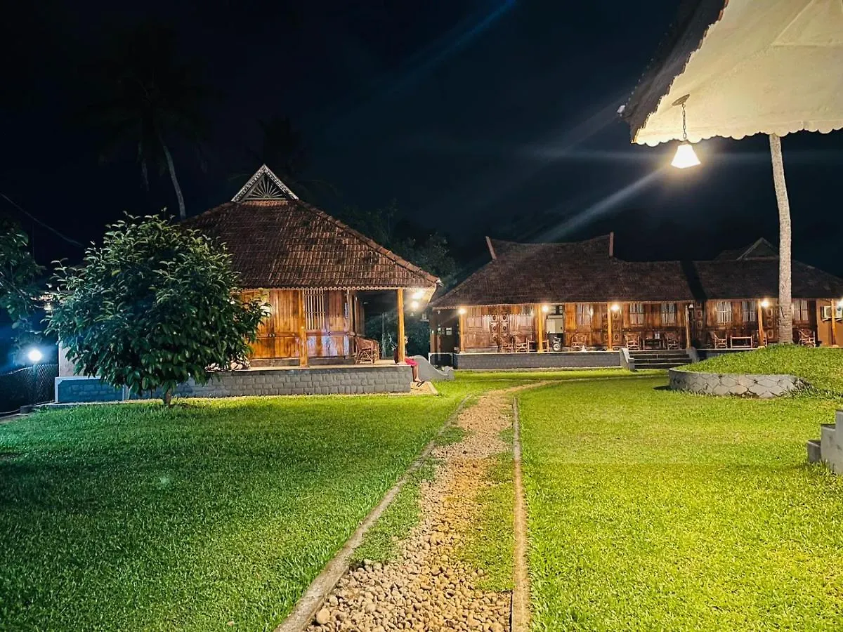 Resort 7Th Heaven Service Villa Thattakad India